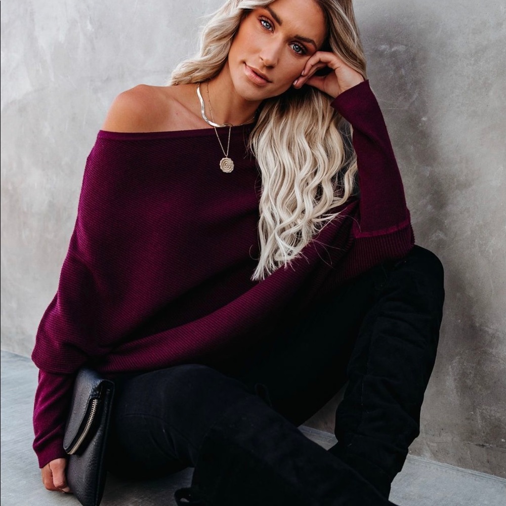 VICI COLLECTION - Picture 4 of 6